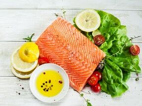 Proteinen dieta menuak arraina biltzen du